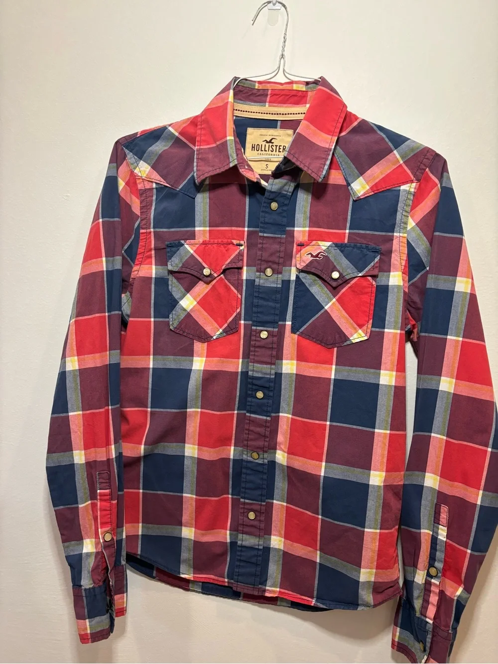 Bundle Wrangler Denim Classic Jeans Hollister Plaid Button Down Boys 16/MenSmall